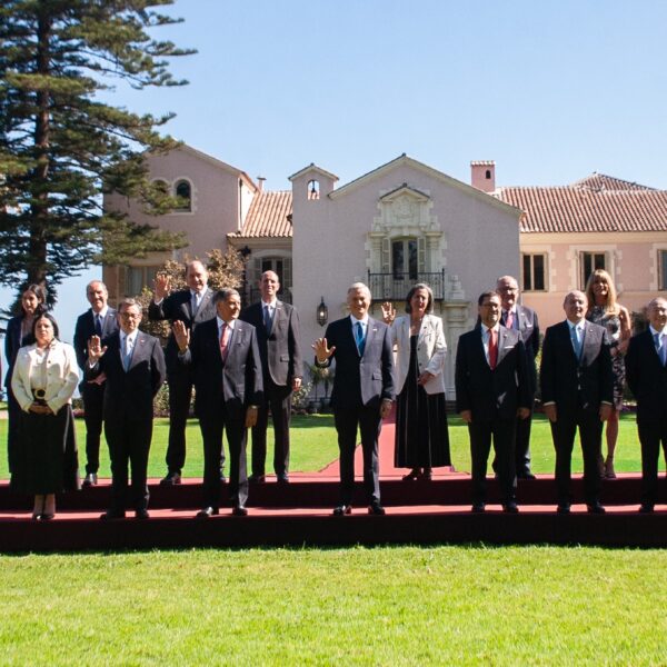 Columna de opinión | Gobierno de Kast y el peligro de una captura corporativa